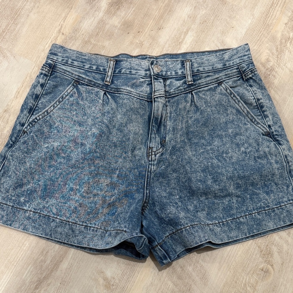 American Eagle Outfitters Acid Wash Jean Shorts